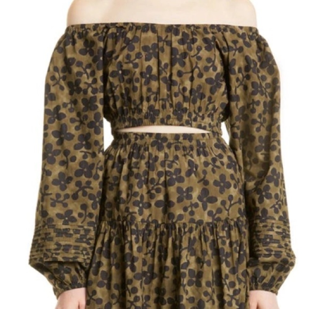 Apiece Apart Olive Green and Black Off-Shoulder Crop Top - Picture 3 of 7